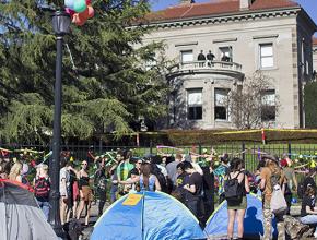 Student activists protest homelessness outside the chancellor's residence at UC Berkeley